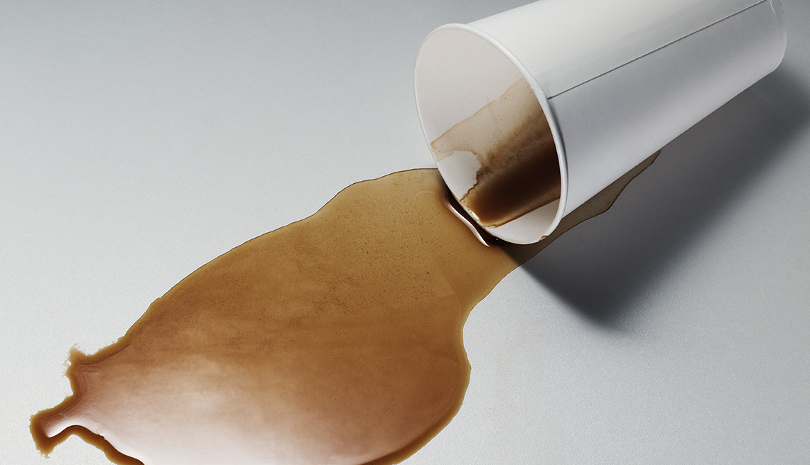 Takeaway Coffee Spilled, Foods To Avoid Before Flight