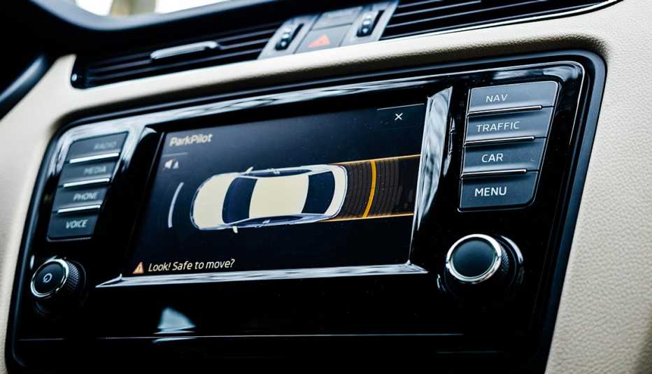 park assist displayed on dashboard