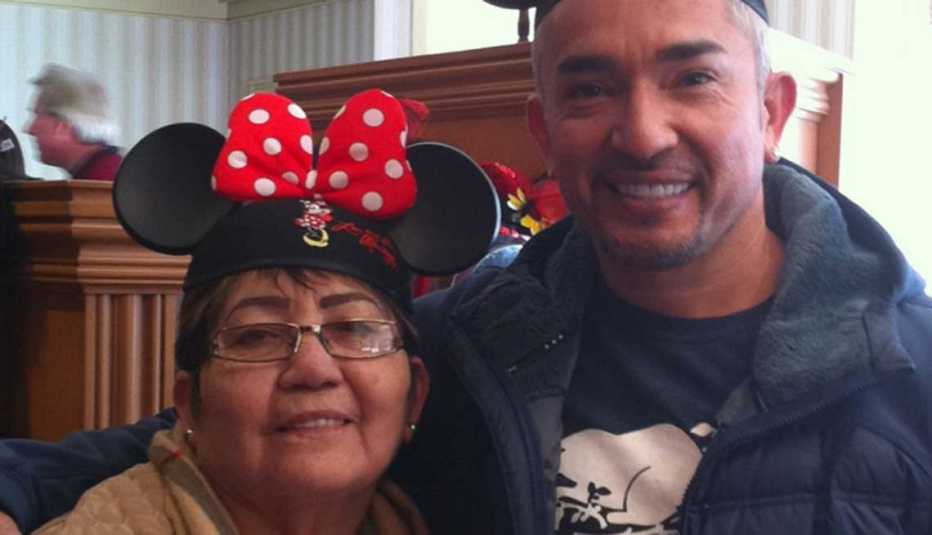 Cesar Millan, Dog Trainer, Dog Whisperer, Celebrity Mother's Day Gifts