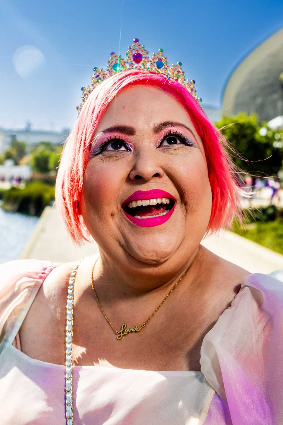 https://cms.aarp.org/assets.html/content/dam/aarp/entertainment/music/2023/08/1140x1709-kathleen-holtzer-keri-evilsizor.jpg