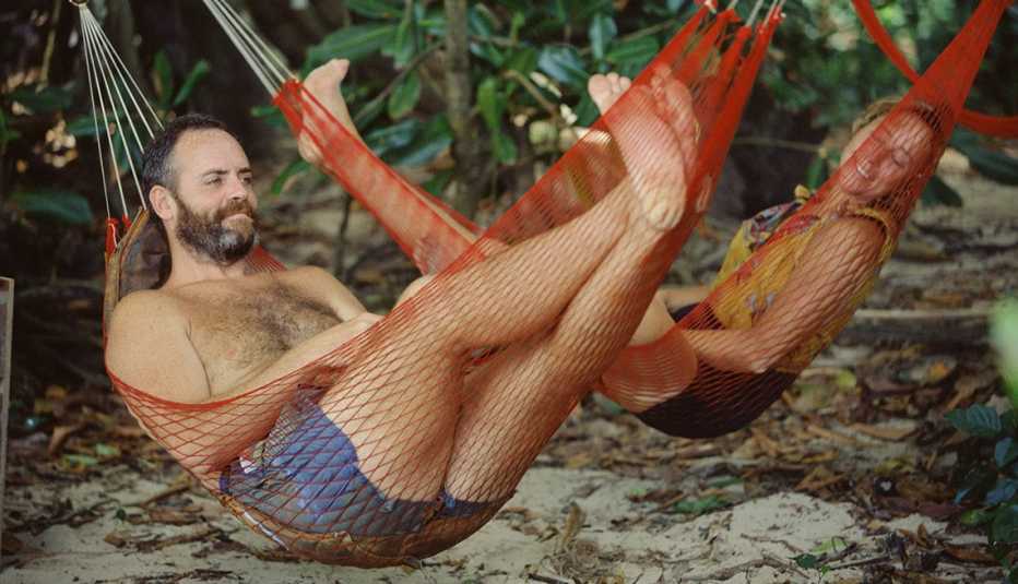 richard hatch and susan hawk on season one of survivor