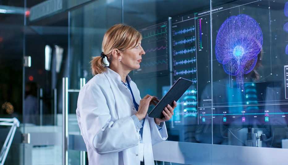 A female scientist in a laboratory studying the brain