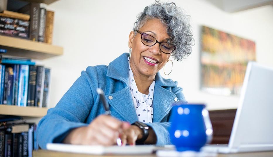 Woman doing online research