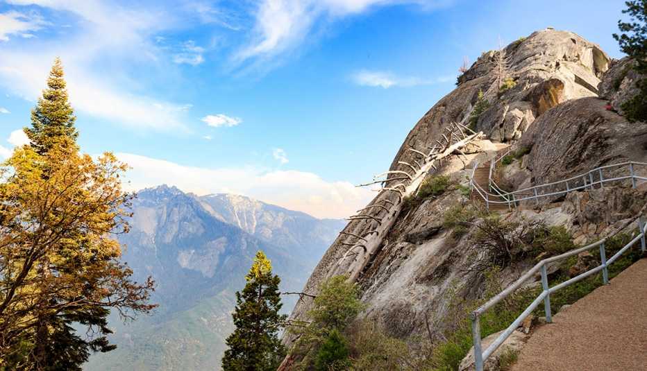 Moro Rock in Sequoia National Park
