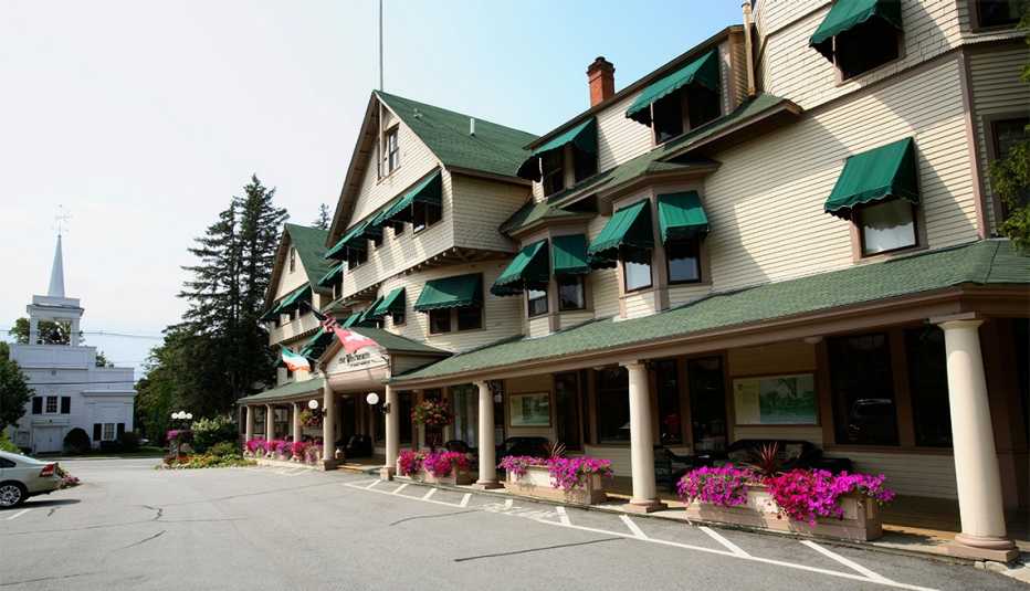 The elegant Wentworth Inn in downtown Jackson, NH
