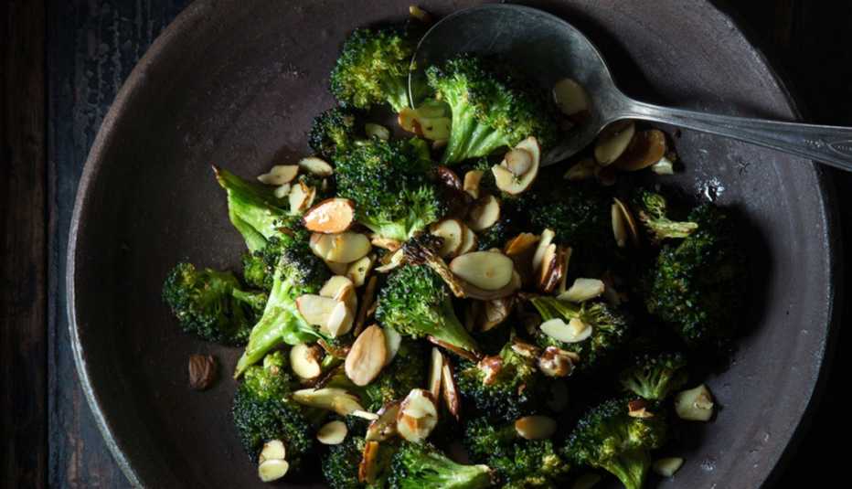 Brócoli con almendras