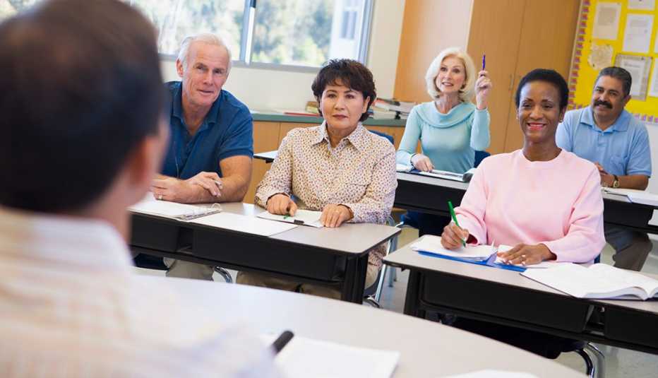 Descuentos en educacion  para adultos mayores