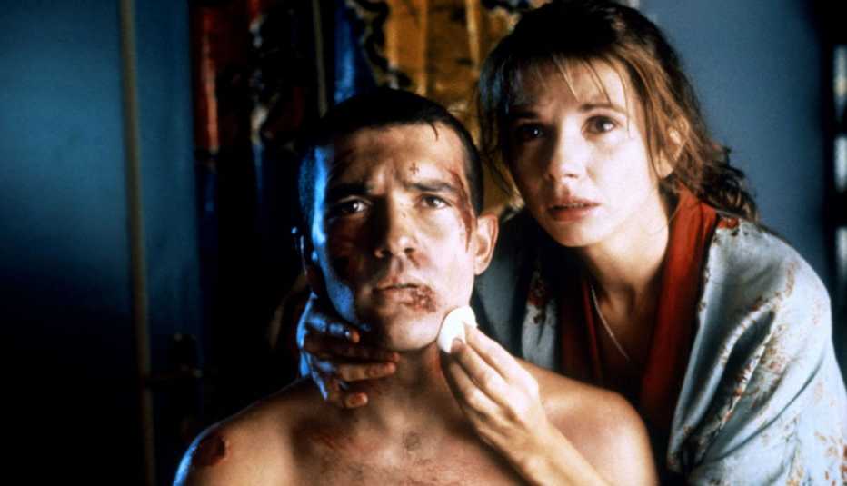 Escena de la película de Pedro Almodóvar, Átame. 