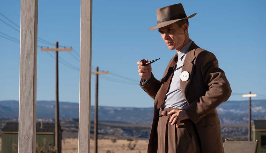 Cillian Murphy en el papel de J. Robert Oppenheimer en "Oppenheimer".