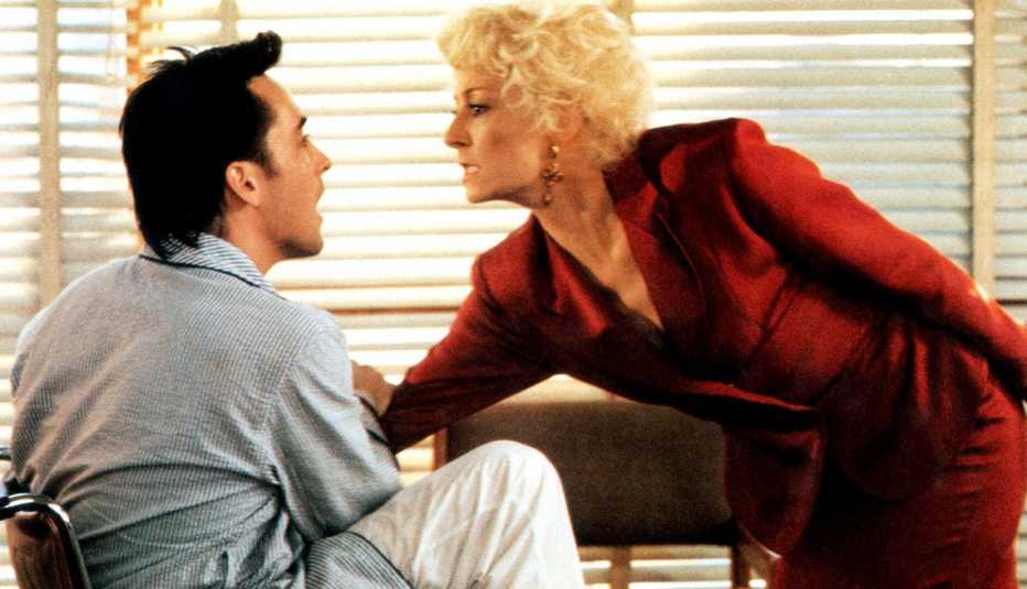 John Cusack y Anjelica Huston en "The Grifters".