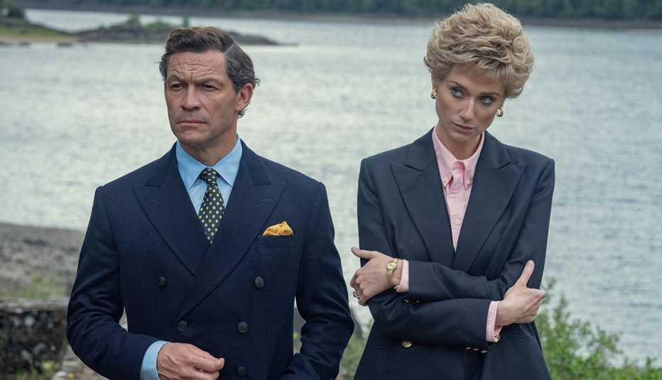 Dominic West y Elizabeth Debicki en "The Crown".