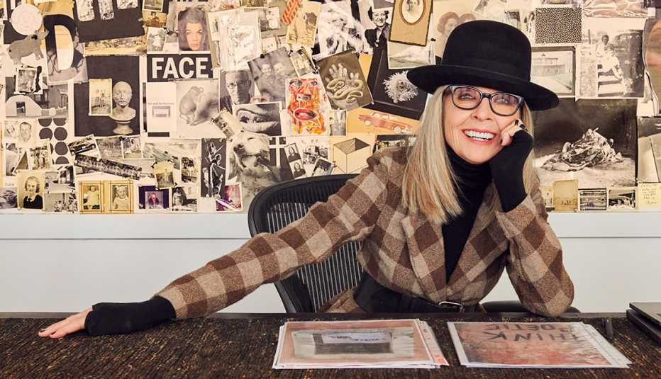 Diane Keaton en la oficina de su hogar.
