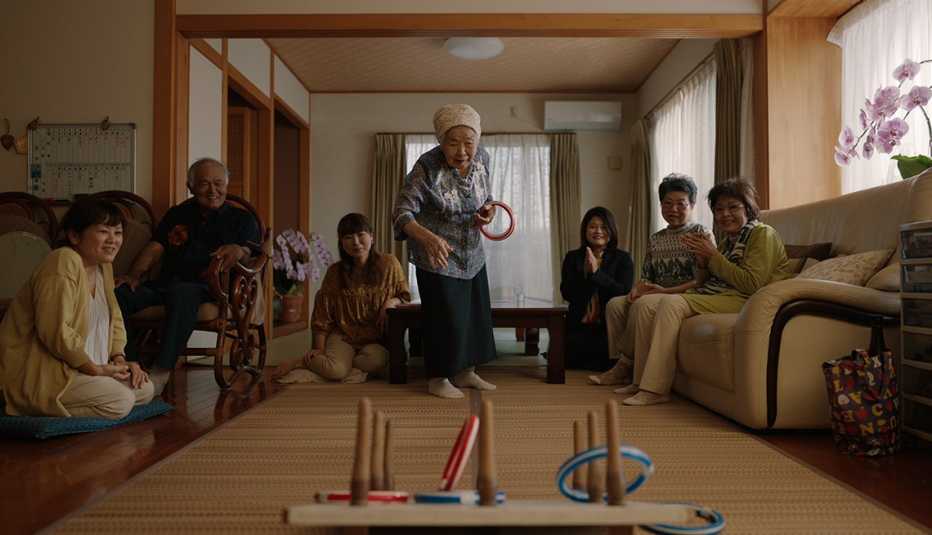 Umeto Yamashiro en "Live to 100: Secrets of the Blue Zones".