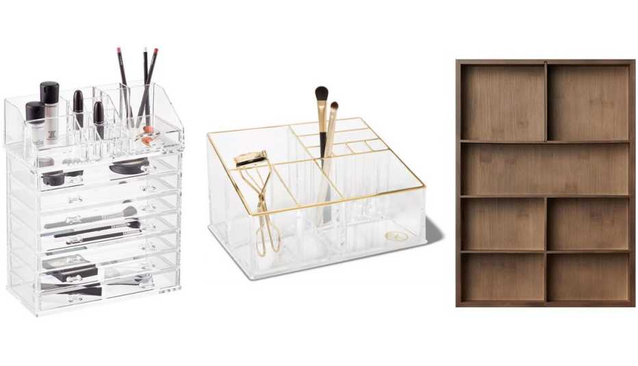 (De izq. a der.) Organizadores Acrylic Makeup Organizer with Drawer de The Container Store; Countertop Makeup Tray Organizer de Sonia Kashuk; 7-Section In-Drawer Organizer de Marie Kondo.