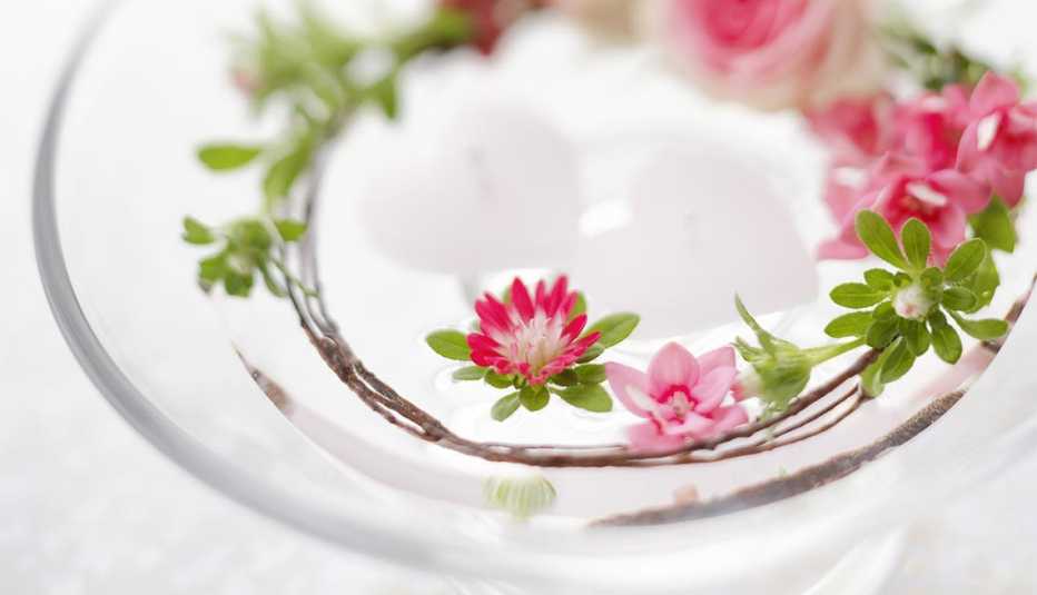 Centros de mesa con flores rosa