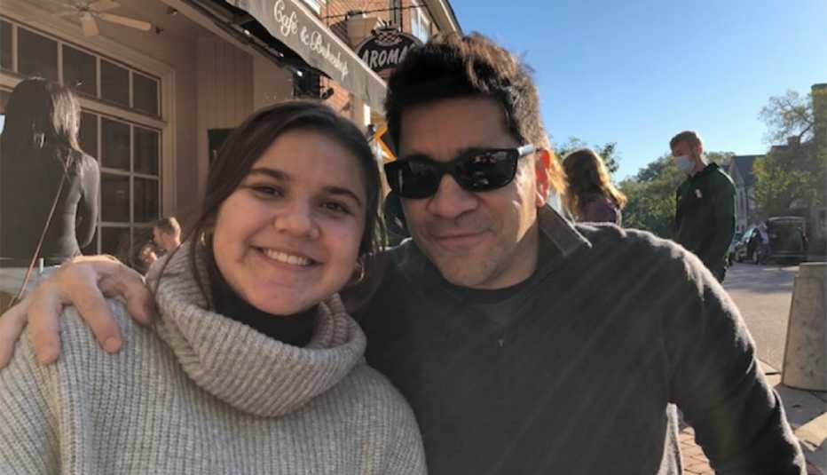 Anthony Yanez y su hija Miranda