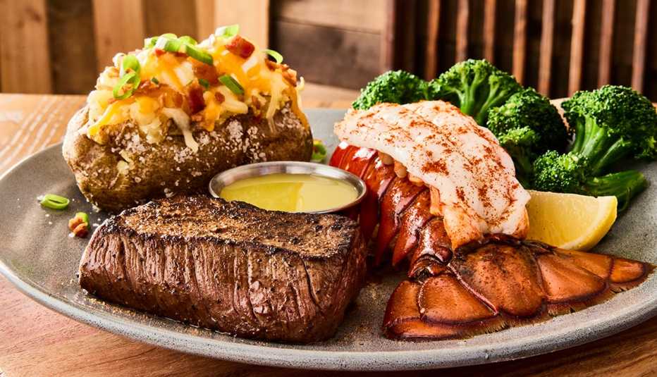 Especial de solomillo y langosta en Outback Steakhouse