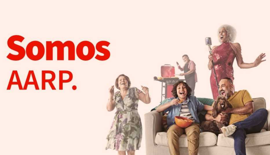 Somos AARP, campaña de unión con la comunidad hispana y en la foto se ve varias personas de ascendencia latina