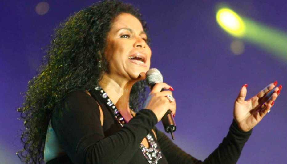 Eva Ayllón