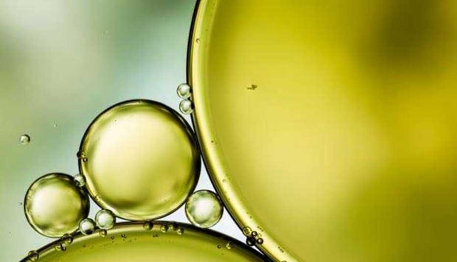 10 Foods that Make you Look Older