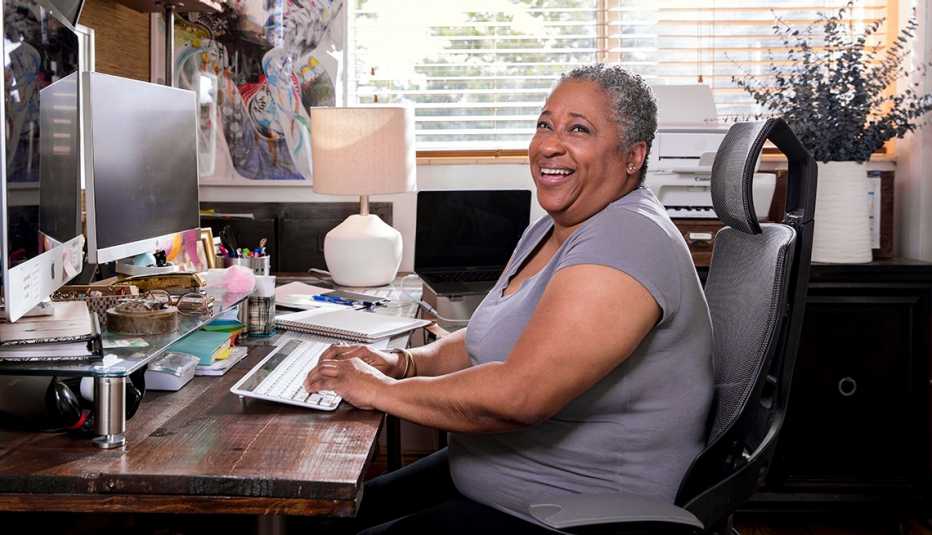 Paulette Weems trabajando desde casa.