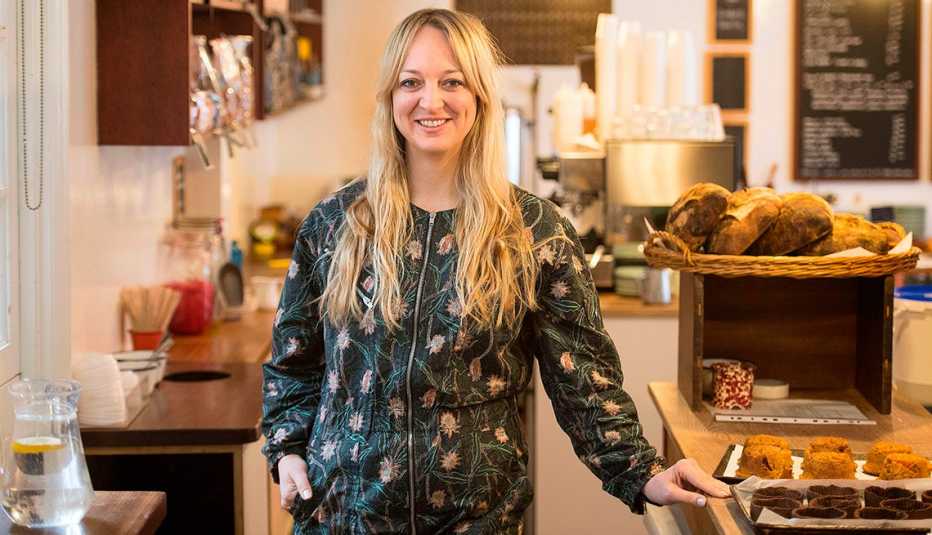 Foto de Claire Ptak, dueña de la repostería Violet en el este de Londres. 