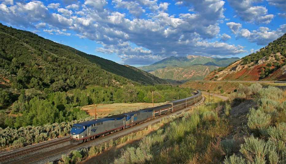 Vista aérea del tren Amtrak Zephyr