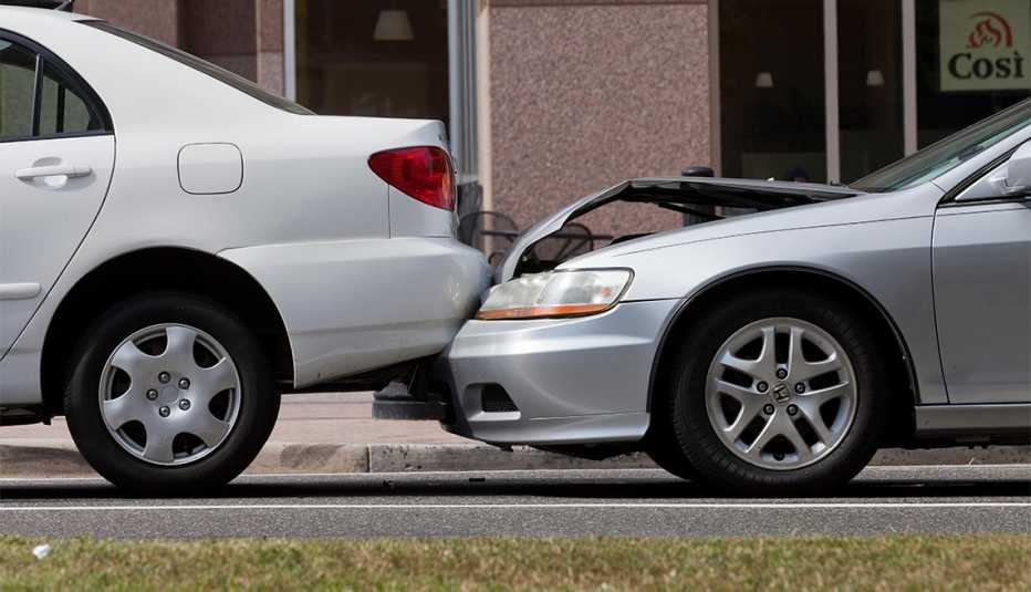 Choque entre dos autos