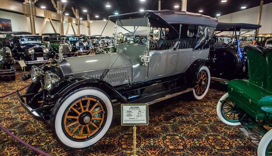 Nethercutt Collection