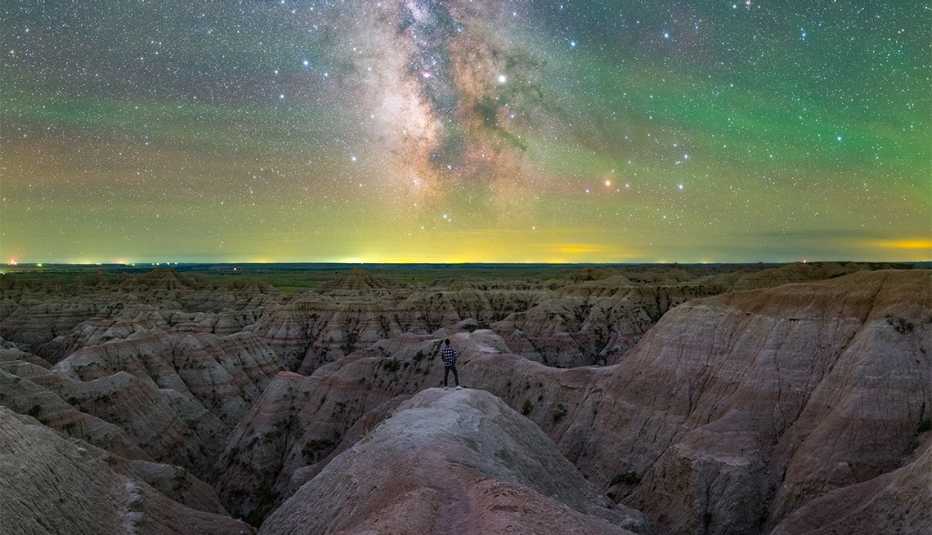 Cielo nocturno en el Parque Nacional Badlands