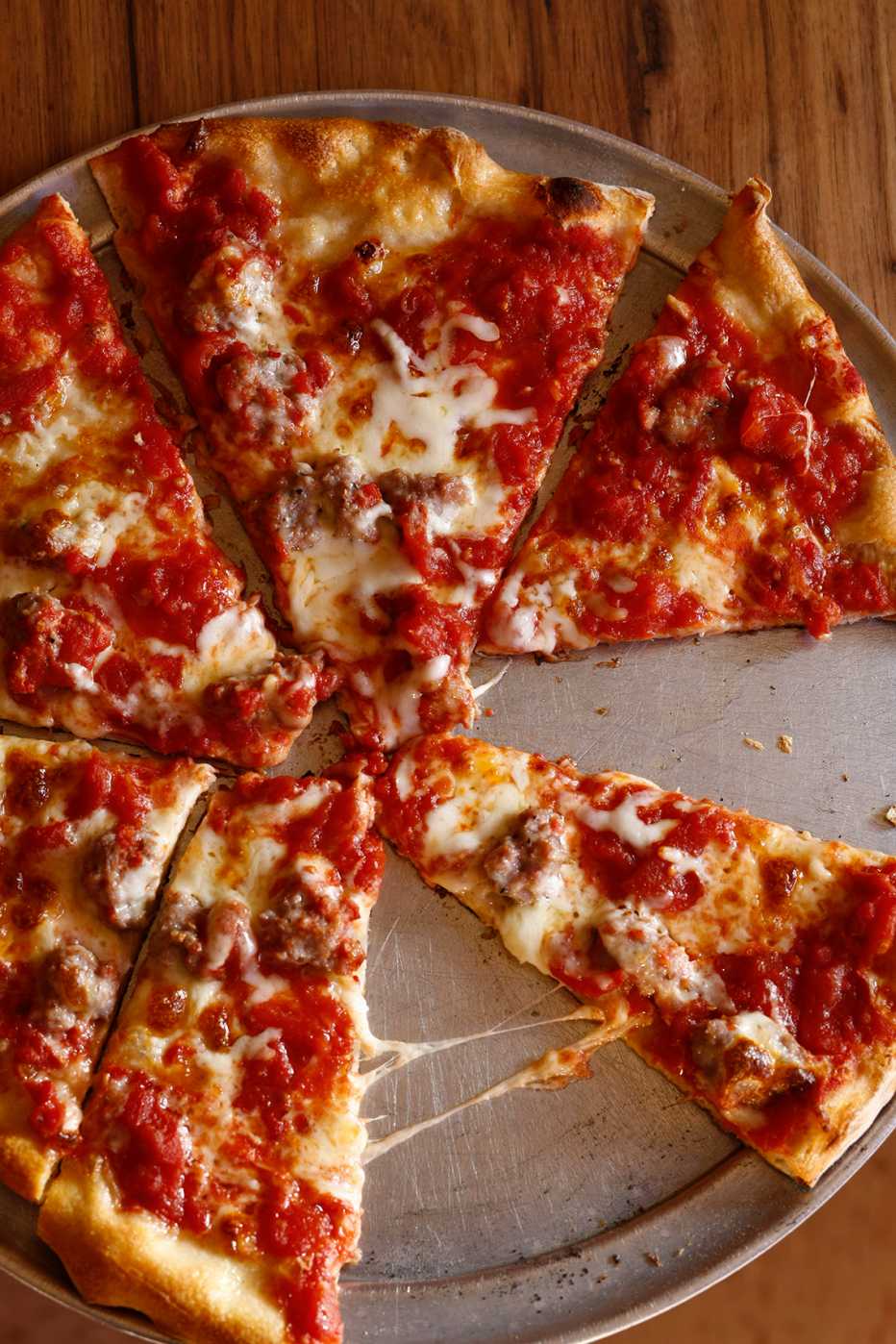 Pizza cortada en triángulos