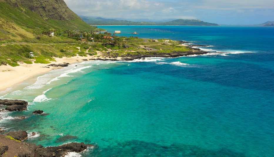 Vista aérea de la bahía de Kawela, Oahu.